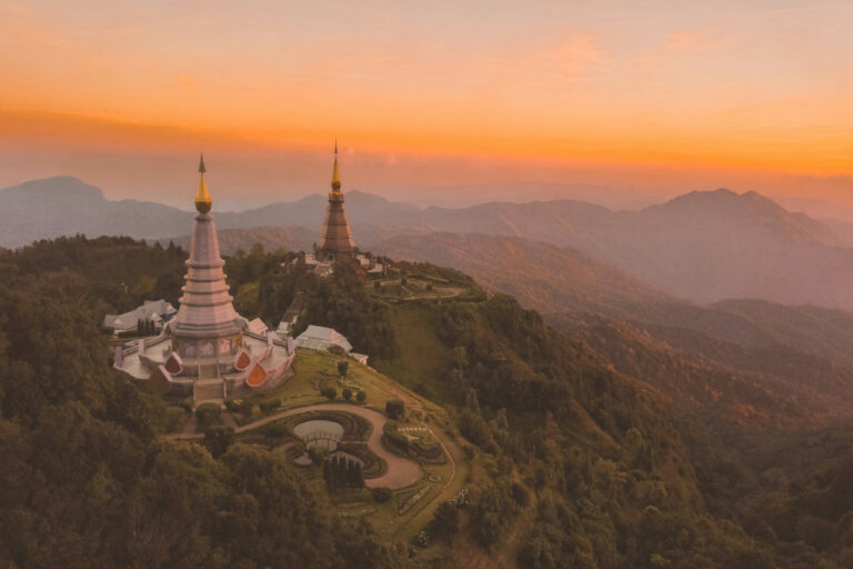 Popular attractions in thailand